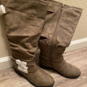 Slouch Boots (Brand New)